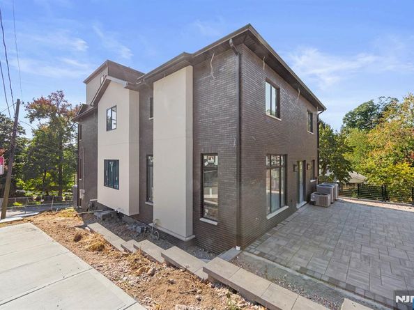 61 Edgewater Road, Cliffside Park NJ 07010