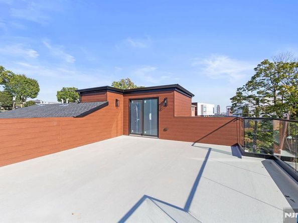 61 Edgewater Road, Cliffside Park NJ 07010