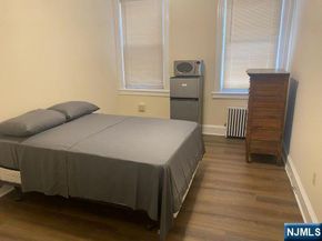 17 48th Street, Weehawken NJ 07086