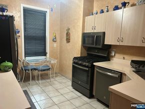 17 48th Street, Weehawken NJ 07086