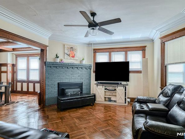 1128 Edgewood Lane, Fort Lee NJ 07024