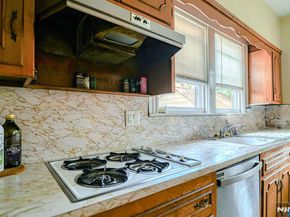 1128 Edgewood Lane, Fort Lee NJ 07024