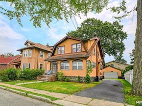 1128 Edgewood Lane, Fort Lee NJ 07024