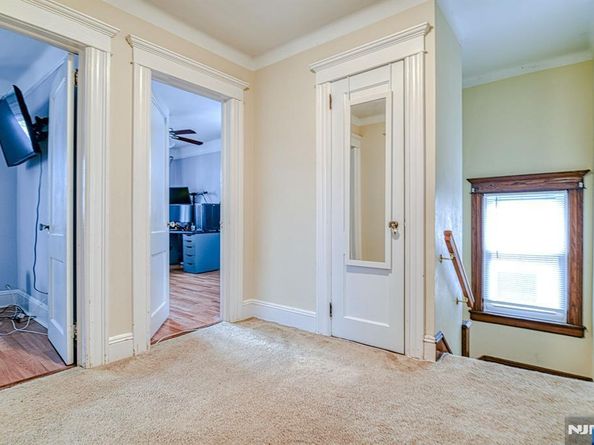 1128 Edgewood Lane, Fort Lee NJ 07024