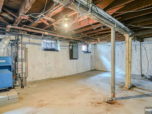 1128 Edgewood Lane, Fort Lee NJ 07024