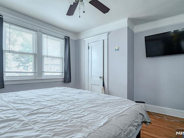 1128 Edgewood Lane, Fort Lee NJ 07024