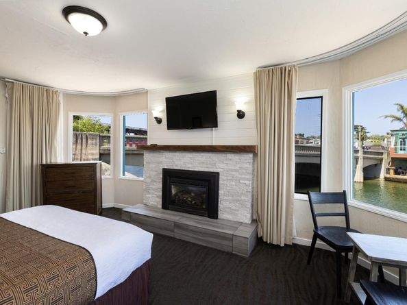 1500 Wharf Road 12, Capitola CA 95010