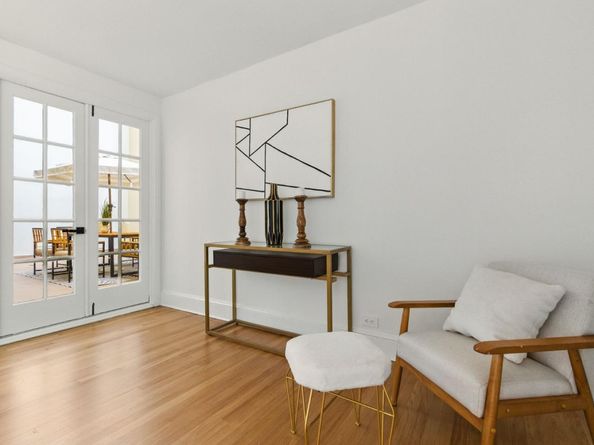 244 Lakeside Drive 2, Oakland CA 94612