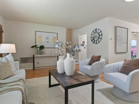 1118 Alameda De Las Pulgas, Redwood City CA 94061