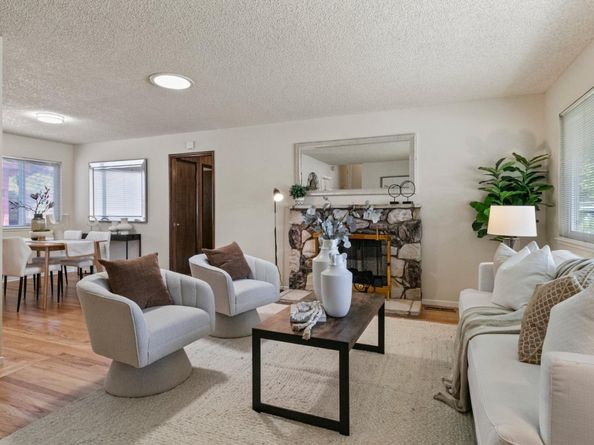 1118 Alameda De Las Pulgas, Redwood City CA 94061