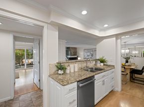 23 Los Altos Square, Los Altos CA 94022