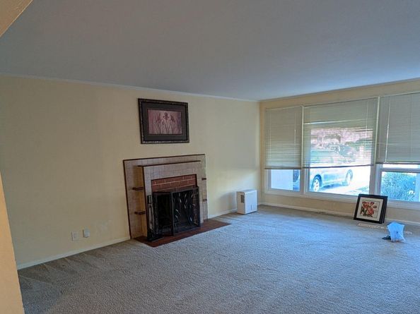 1049 Haven Avenue, Redwood City CA 94063