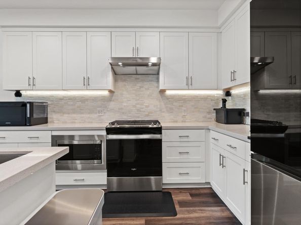 1853 Almaden Road 504, San Jose CA 95125