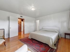 24733 Loma Prieta Avenue, Los Gatos CA 95033