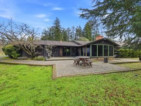 24733 Loma Prieta Avenue, Los Gatos CA 95033