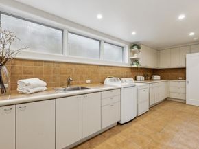 24292 Elise Court, Los Altos Hills CA 94024