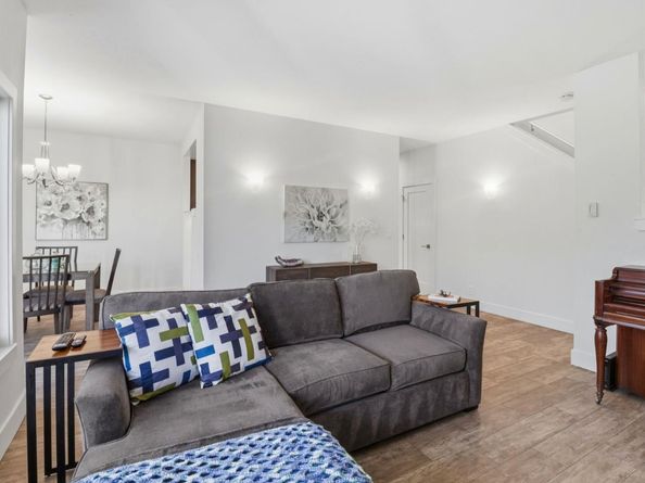 2279 Armada Way, San Mateo CA 94404