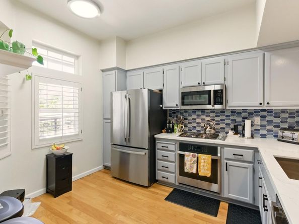 633 Swallowtail Court, Brisbane CA 94005