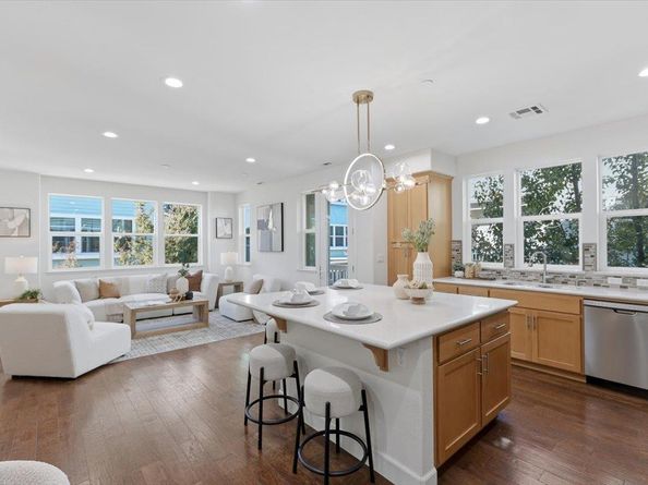 125 Maidenhair Terrace, Sunnyvale CA 94086