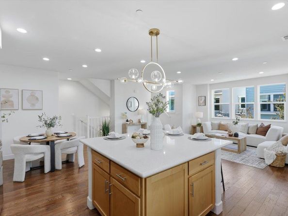 125 Maidenhair Terrace, Sunnyvale CA 94086