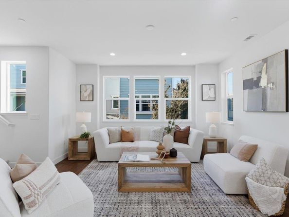 125 Maidenhair Terrace, Sunnyvale CA 94086