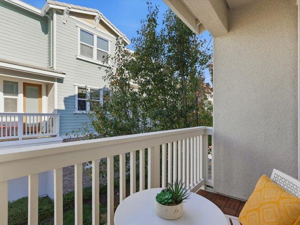 125 Maidenhair Terrace, Sunnyvale CA 94086