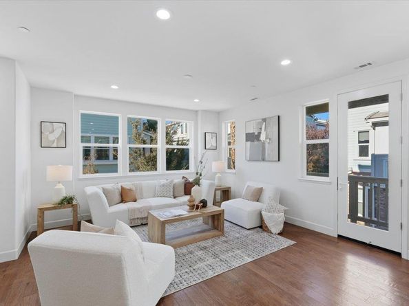 125 Maidenhair Terrace, Sunnyvale CA 94086