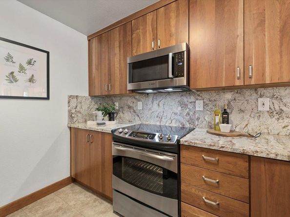 2140 Santa Cruz Avenue B104, Menlo Park CA 94025