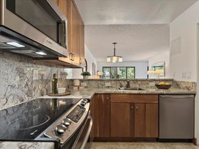 2140 Santa Cruz Avenue B104, Menlo Park CA 94025