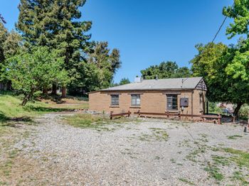 25561 University Court
