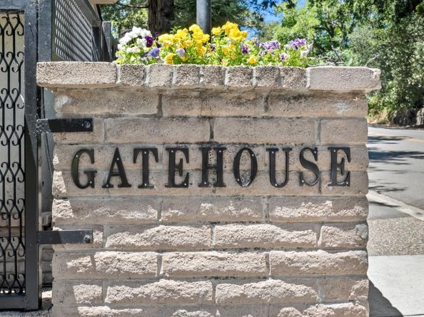 20780 4th Street 7, Saratoga CA 95070