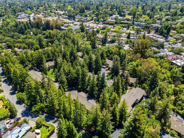 20780 4th Street 7, Saratoga CA 95070