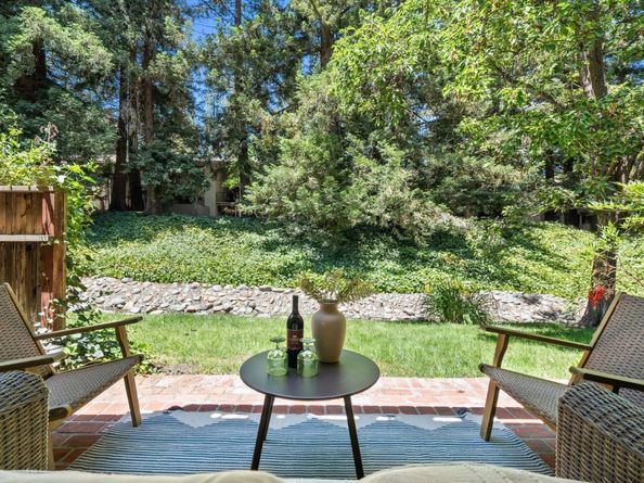 20780 4th Street 7, Saratoga CA 95070