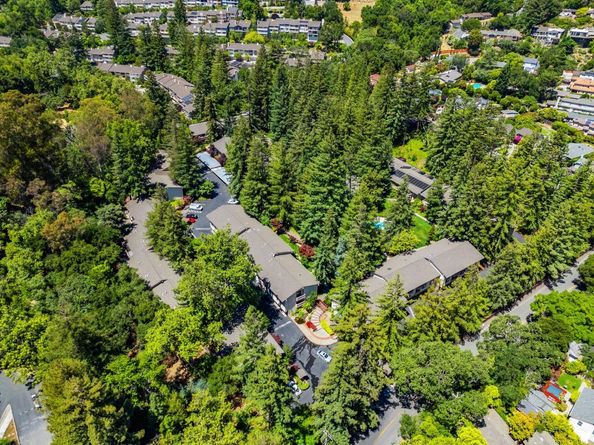 20780 4th Street 7, Saratoga CA 95070