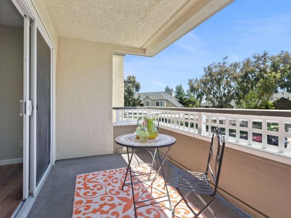 680 Dartmore Lane 259, Hayward CA 94544