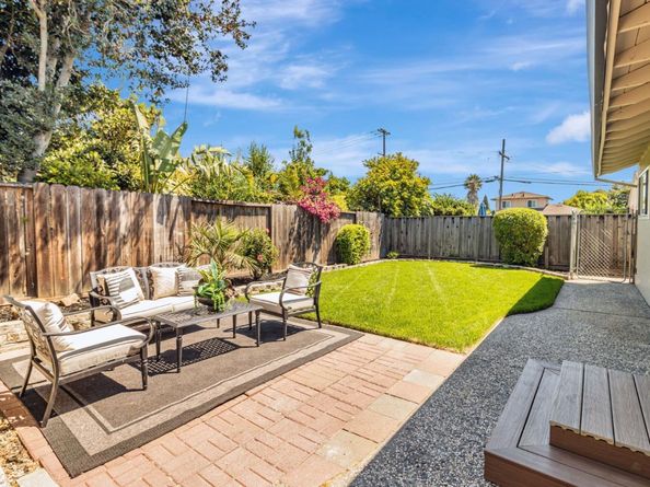 24836 Woodacre Avenue, Hayward CA 94544