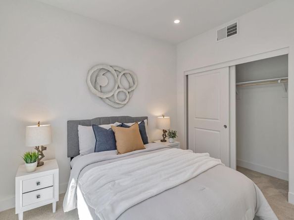 1131 Esther Court, Palo Alto CA 94303