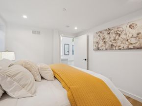 1433 Floribunda Avenue 1, Burlingame CA 94010