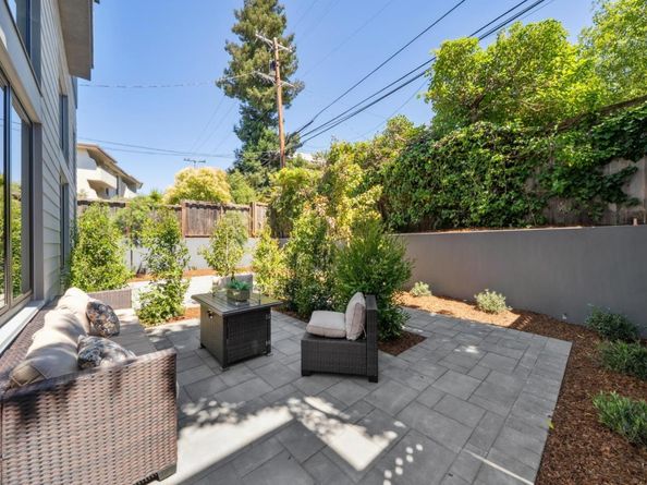 1433 Floribunda Avenue 1, Burlingame CA 94010