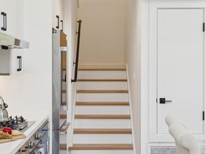 1433 Floribunda Avenue 1, Burlingame CA 94010
