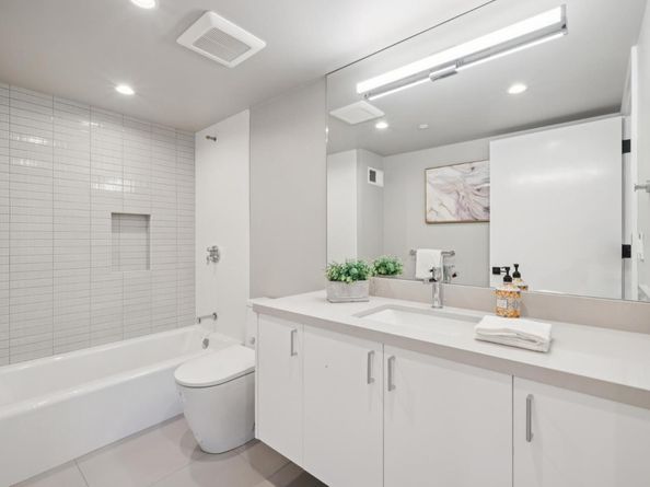 1433 Floribunda Avenue 1, Burlingame CA 94010