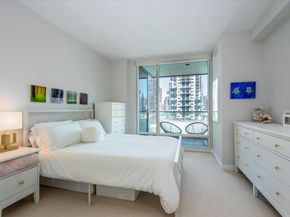 425 1st Street 1207, San Francisco CA 94105