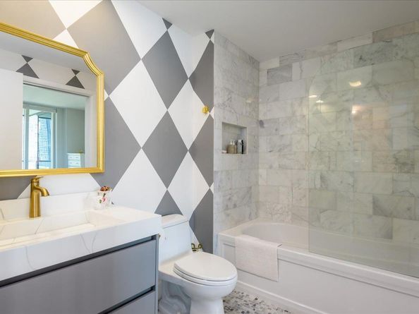 425 1st Street 1207, San Francisco CA 94105