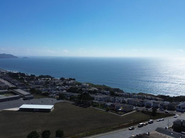 95 Clearview Drive, Daly City CA 94015