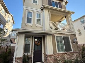 9263 Vista Cove Way, Newark CA 94560