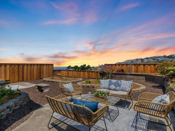 373 Coral Ridge Drive, Pacifica CA 94044