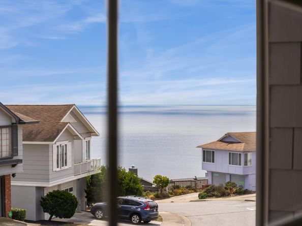 373 Coral Ridge Drive, Pacifica CA 94044