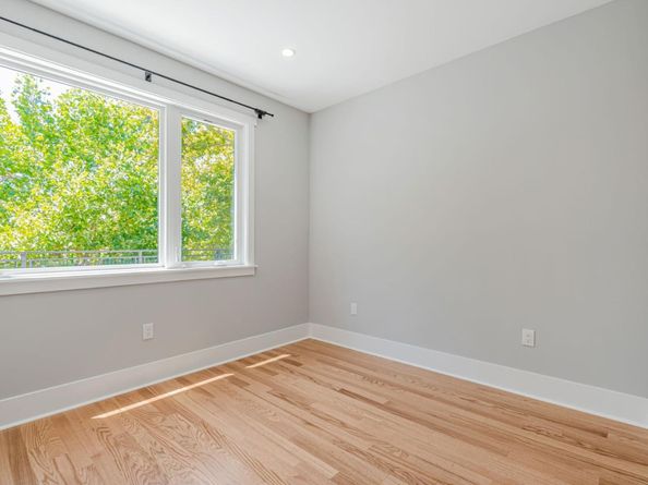 1667 San Carlos Avenue 301, San Carlos CA 94070