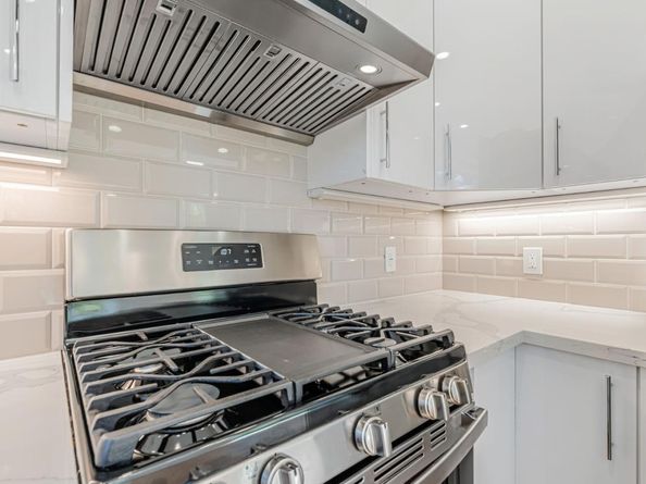 1667 San Carlos Avenue 301, San Carlos CA 94070