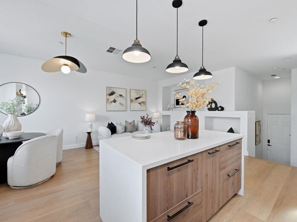 35005 11th Street, Union City CA 94587